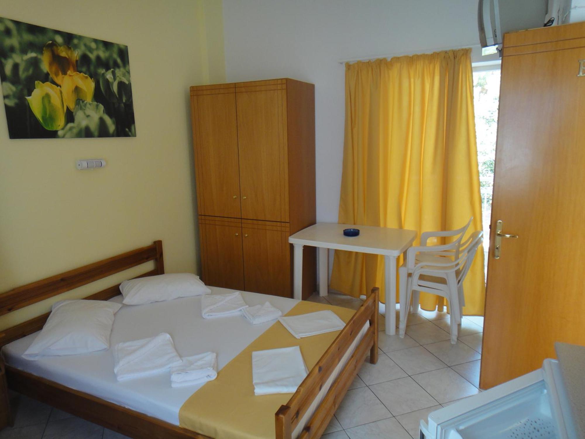 Bungalows Camping Kouyoni Геракини Экстерьер фото